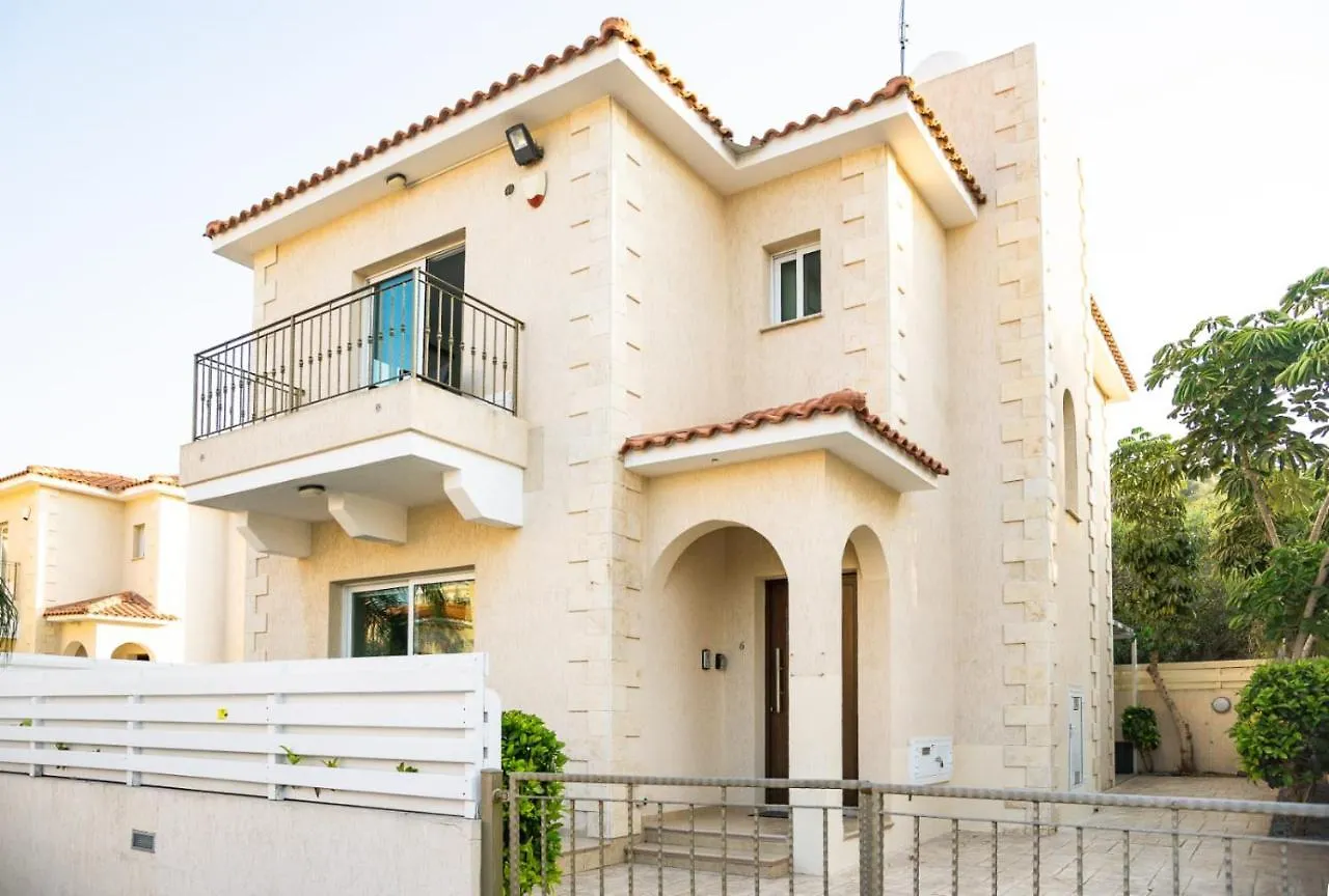 Villa Alba, Luxury 4 Bdrm Villa With Heated Pool location