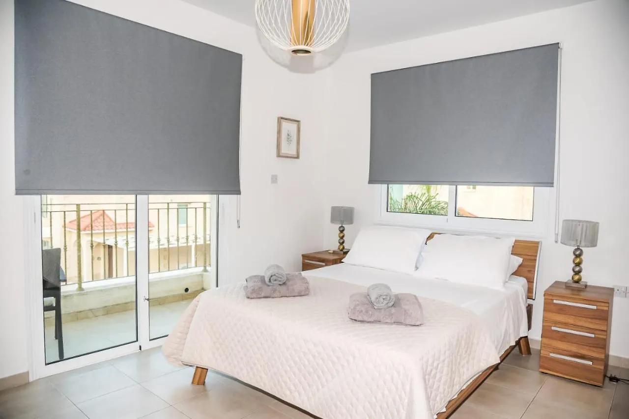 Villa Alba, Luxury 4 Bdrm Villa With Heated Pool Protaras