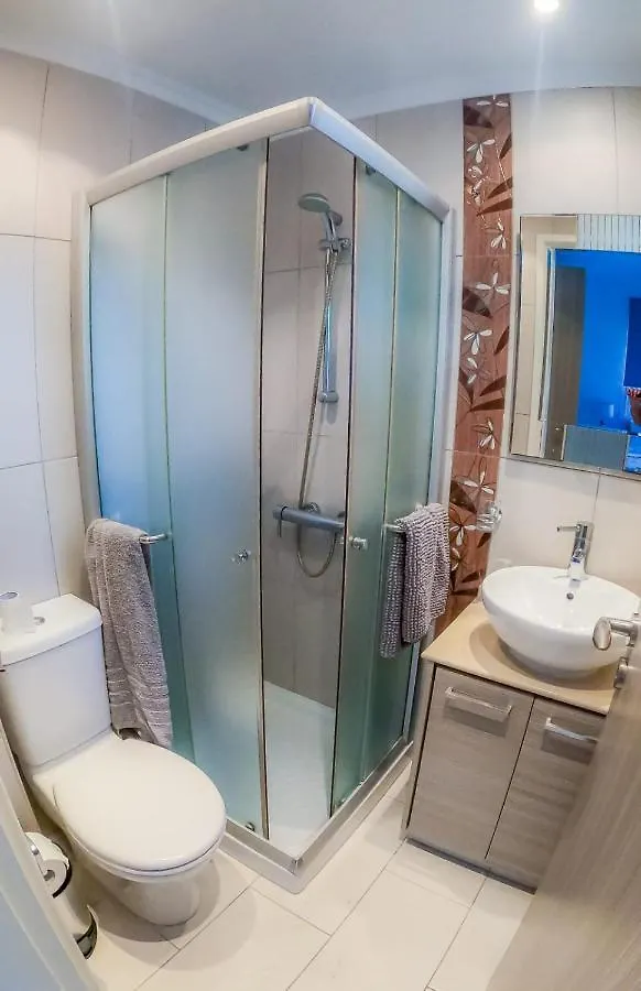 Villa Alba, Luxury 4 Bdrm Villa With Heated Pool Protaras